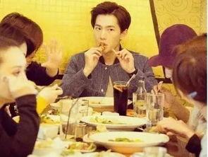 娱乐圈吃瓜打牌的是谁啊,揭秘“吃瓜打牌”事件主角