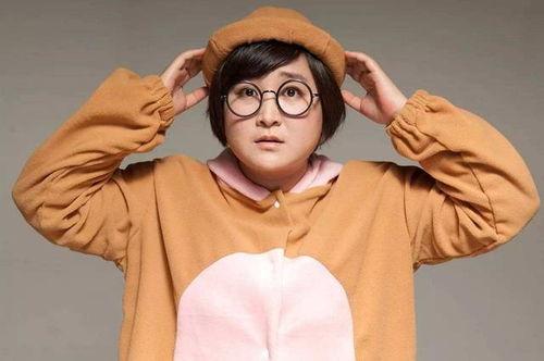 娱乐吃瓜酱贾玲,娱乐吃瓜界的“瓜王”，揭秘娱乐圈幕后故事